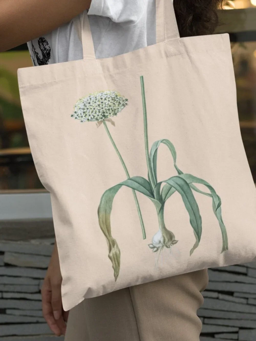 Garlic Vintage Floral Print Graphic Canvas Tote Bag